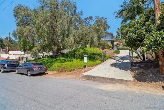 6214 Radio, San Diego, CA 92114