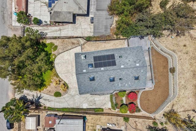 6214 Radio, San Diego, CA 92114