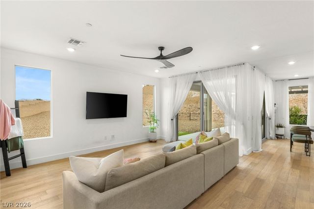 6 Sun Lily Lane, Henderson, NV 89011