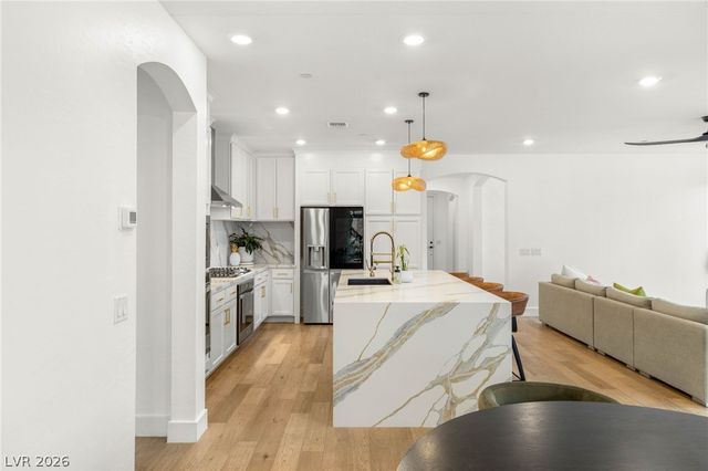 6 Sun Lily Lane, Henderson, NV 89011