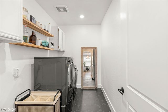 6 Sun Lily Lane, Henderson, NV 89011