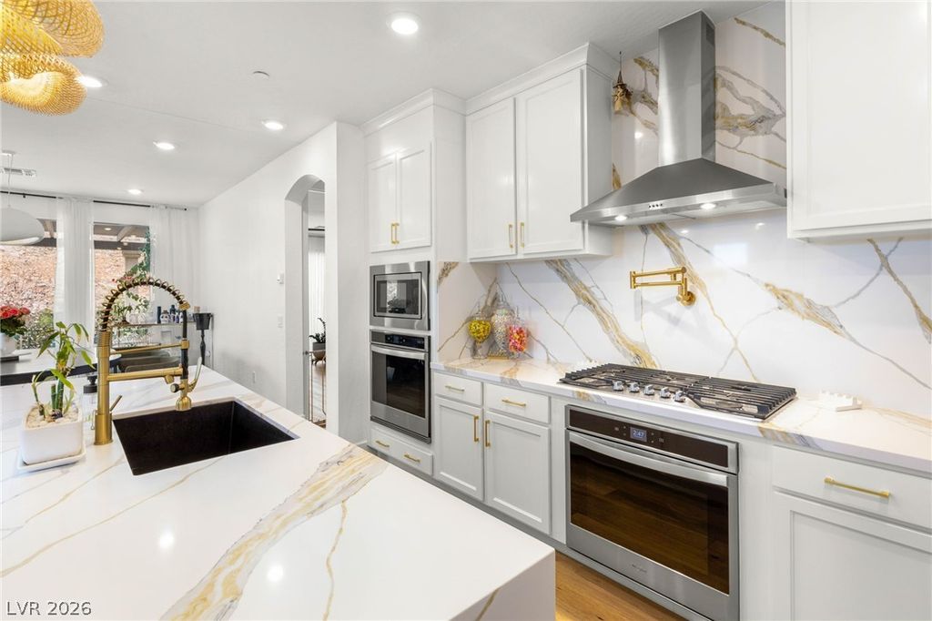 6 Sun Lily Lane, Henderson, NV 89011