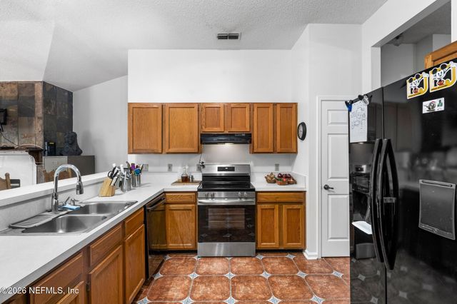 4325 APPLE TREE Place, Jacksonville, FL 32258