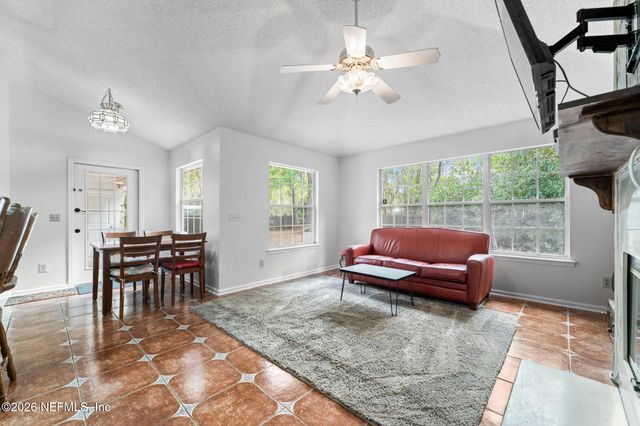 4325 APPLE TREE Place, Jacksonville, FL 32258