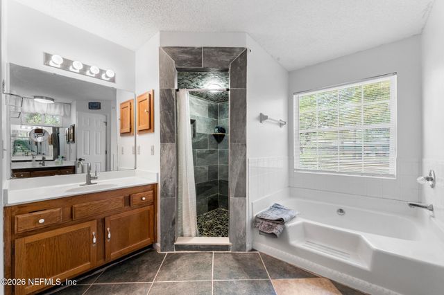 4325 APPLE TREE Place, Jacksonville, FL 32258