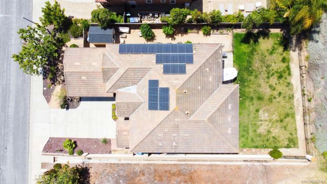 1077 Village Dr, Oceanside, CA 92057