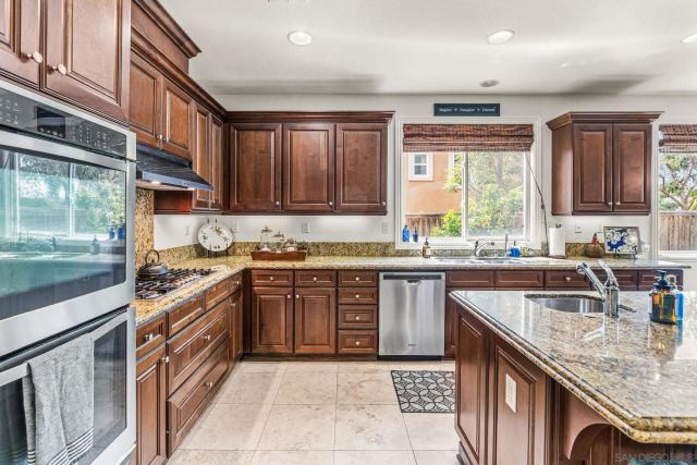 1077 Village Dr, Oceanside, CA 92057