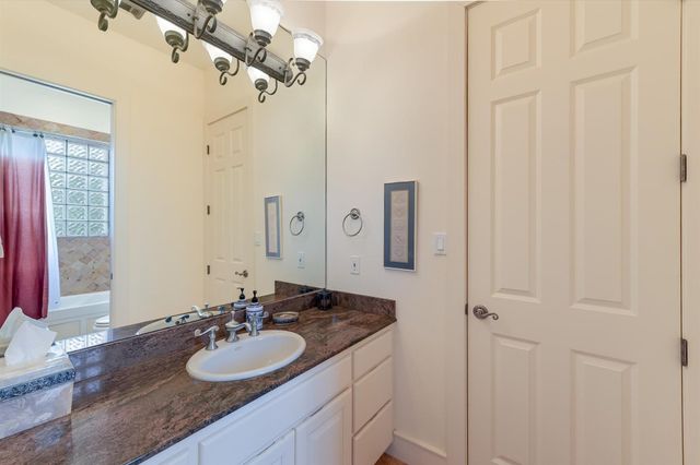 1001 Wesley Ridge DR, Spicewood, TX 78669