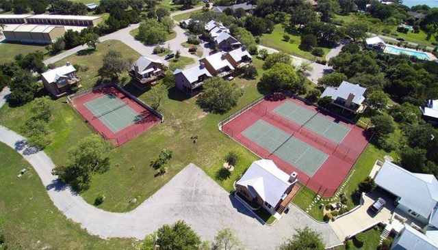 1001 Wesley Ridge DR, Spicewood, TX 78669