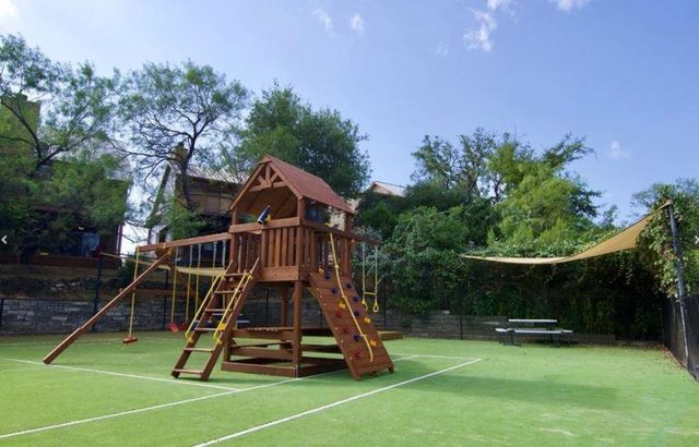 1001 Wesley Ridge DR, Spicewood, TX 78669