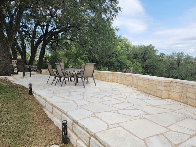 1001 Wesley Ridge DR, Spicewood, TX 78669