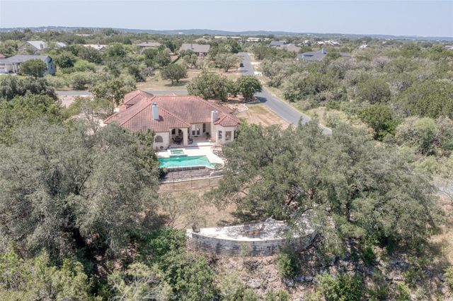 1001 Wesley Ridge DR, Spicewood, TX 78669