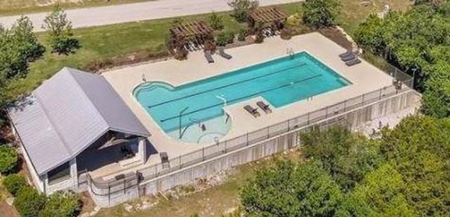 1001 Wesley Ridge DR, Spicewood, TX 78669