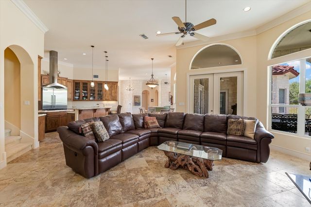 1001 Wesley Ridge DR, Spicewood, TX 78669