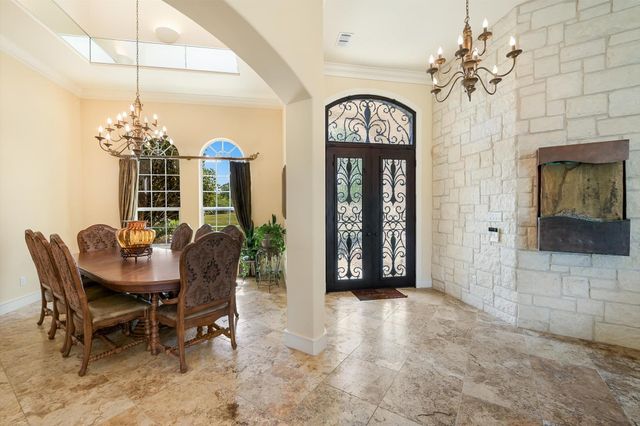 1001 Wesley Ridge DR, Spicewood, TX 78669
