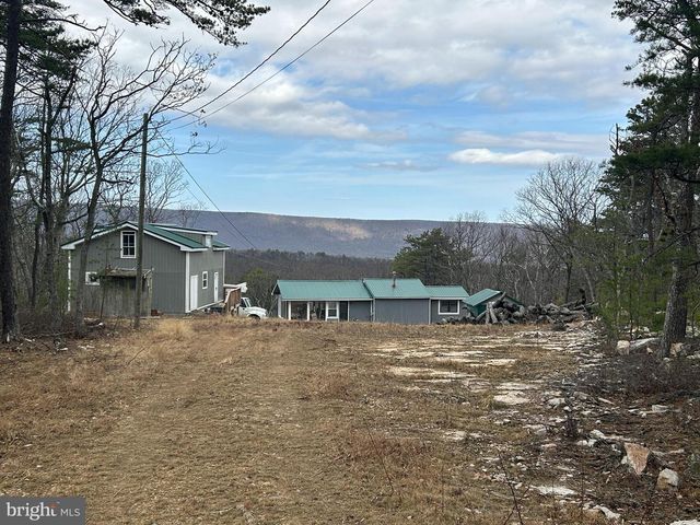 121 SCOTCH PINE LN, Wardensville, WV 26851