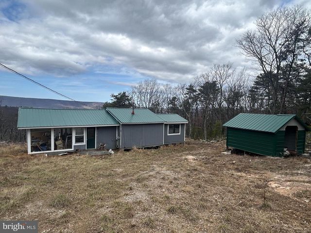 121 SCOTCH PINE LN, Wardensville, WV 26851