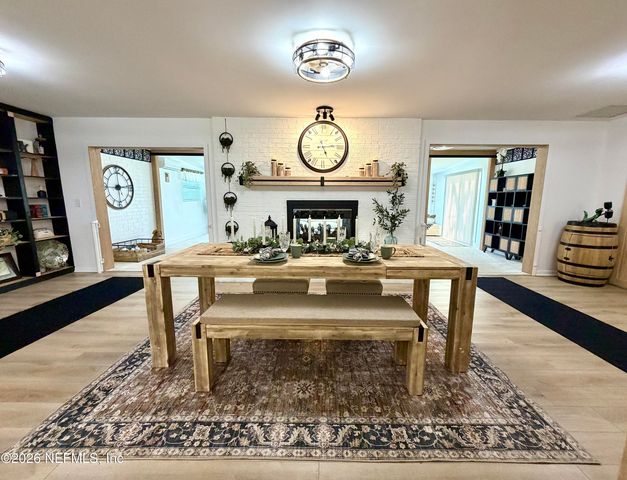 332 WHISPERING WOODS Drive, Fleming Island, FL 32003