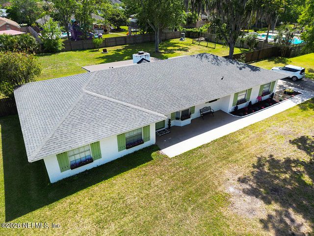 332 WHISPERING WOODS Drive, Fleming Island, FL 32003