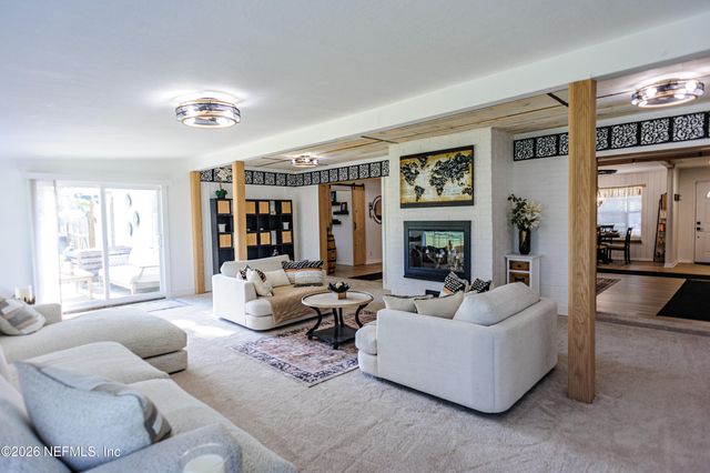 332 WHISPERING WOODS Drive, Fleming Island, FL 32003