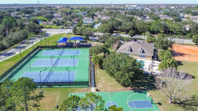 10174 MALLARD LANDINGS WAY, Orlando, FL 32832
