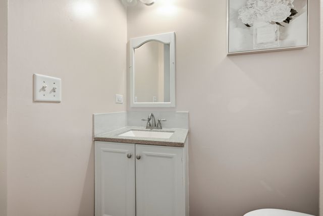 459 N Spring Street, Elgin, IL 60120