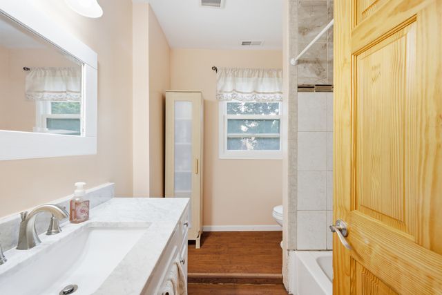 459 N Spring Street, Elgin, IL 60120