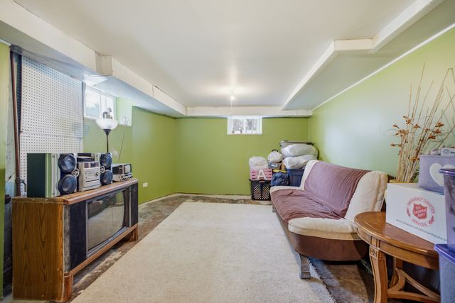 459 N Spring Street, Elgin, IL 60120