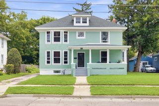 459 N Spring Street, Elgin, IL 60120