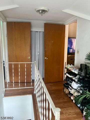 292 Harding Ave, Clifton City, NJ 07011