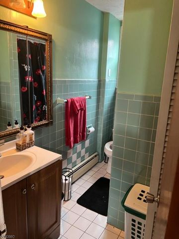 292 Harding Ave, Clifton City, NJ 07011