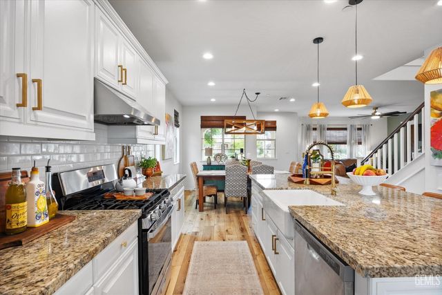 11900 Campus Park Drive, Bakersfield, CA 93311