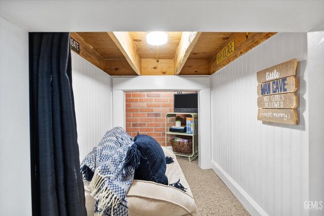 11900 Campus Park Drive, Bakersfield, CA 93311