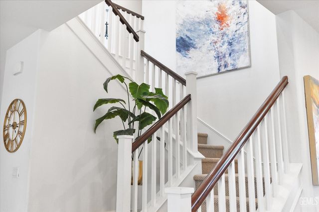 11900 Campus Park Drive, Bakersfield, CA 93311