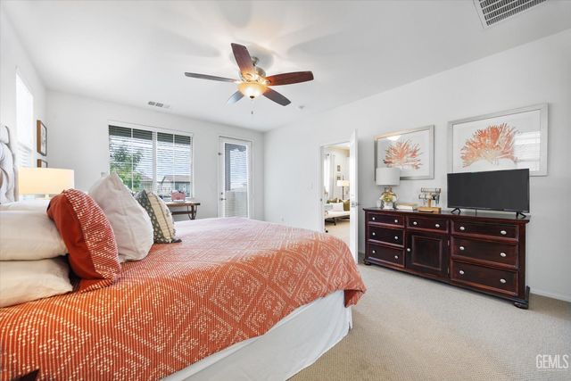 11900 Campus Park Drive, Bakersfield, CA 93311