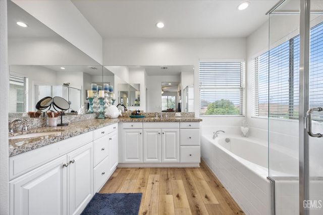 11900 Campus Park Drive, Bakersfield, CA 93311