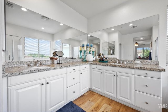 11900 Campus Park Drive, Bakersfield, CA 93311