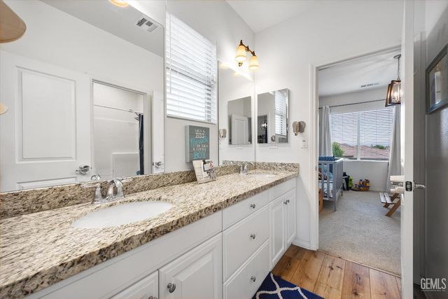 11900 Campus Park Drive, Bakersfield, CA 93311