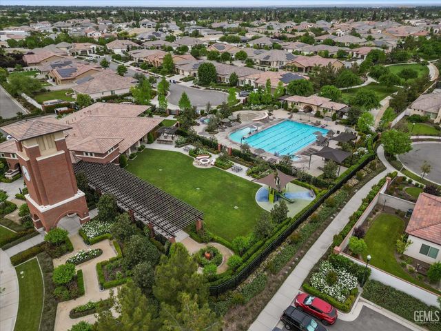 11900 Campus Park Drive, Bakersfield, CA 93311