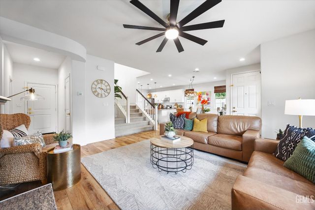 11900 Campus Park Drive, Bakersfield, CA 93311