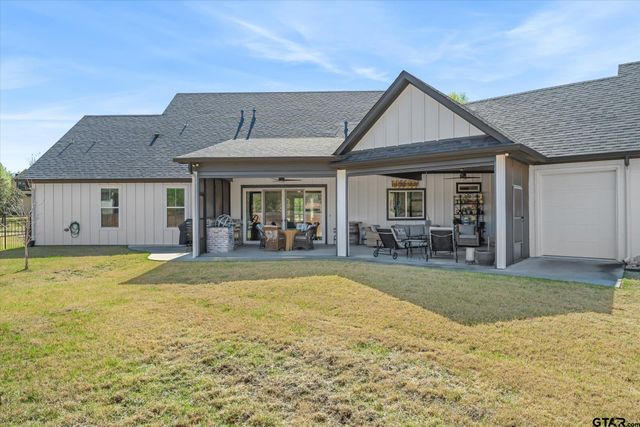 202 Winged Foot Dr, Hideaway, TX 75771