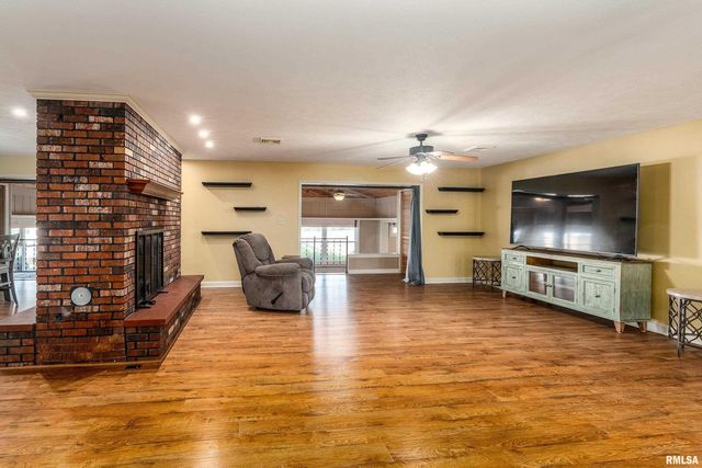 9784 Highway 127, Murphysboro, IL 62966