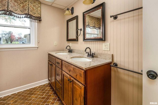 9784 Highway 127, Murphysboro, IL 62966