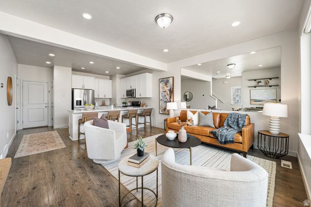 15417 S NAVY TRAILS LN, Bluffdale, UT 84065