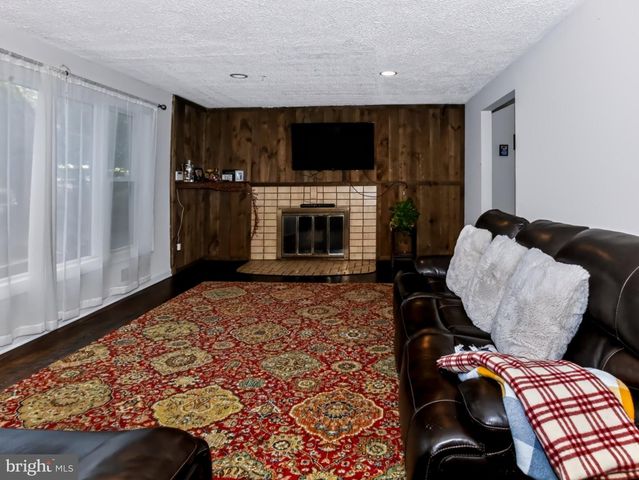 1906 FOREST DALE DR, Silver Spring, MD 20903