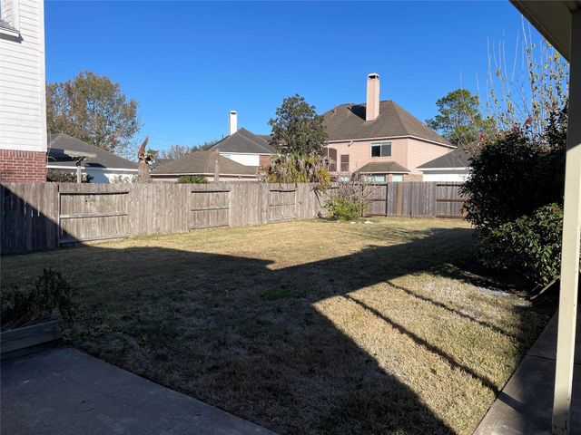 2215 Alberton Lane, Pearland, TX 77584