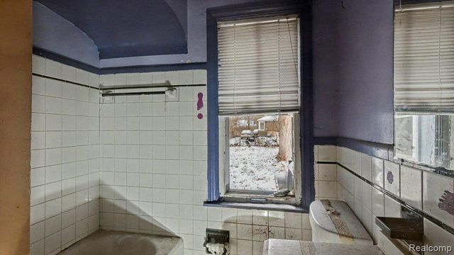 5985 Woodhall Street, Detroit, MI 48224