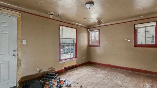 5985 Woodhall Street, Detroit, MI 48224