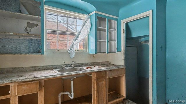 5985 Woodhall Street, Detroit, MI 48224