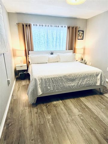 8651 10TH STREET N 130, St Petersburg, FL 33702